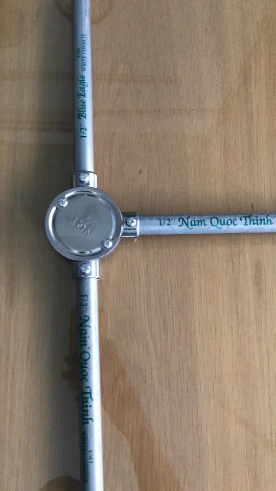 Hộp nối 3 ngã trơn EMT 1/2''