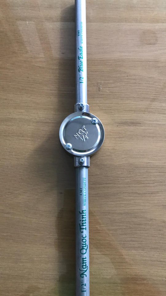 Hộp nối 2 ngã thẳng EMT 1/2''