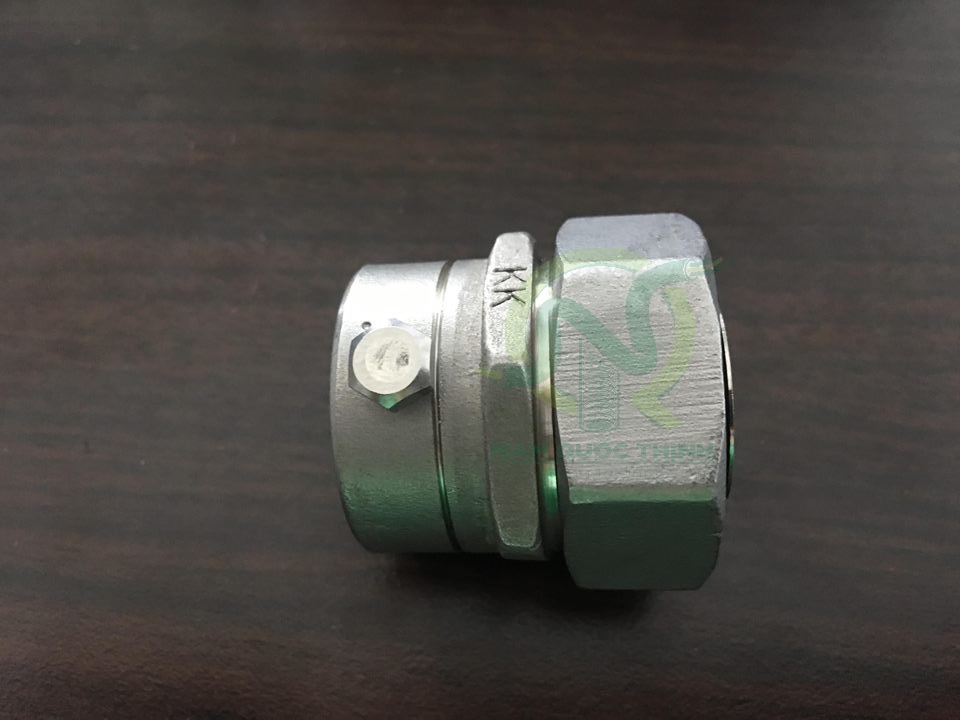 Đầu nối ống thép EMT & Ống ruột gà thép bọc nhựa ¾” NQT