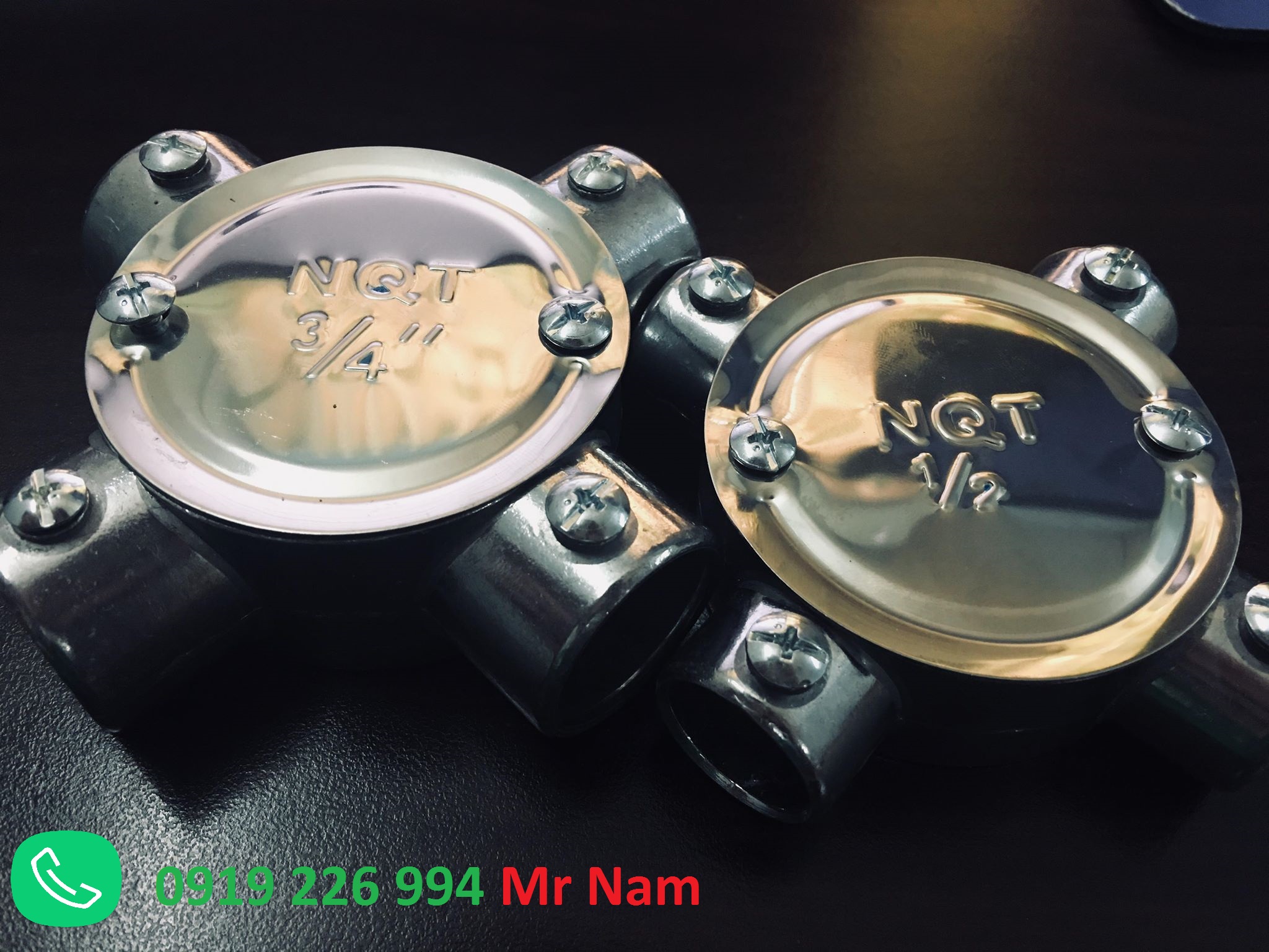 Phụ kiện ống thép luồn dây điện trơn 4 ngã